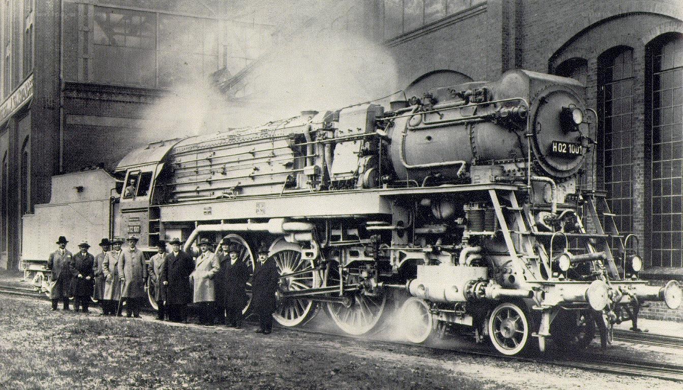 Steam locomotive H02 1001