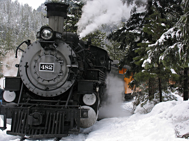 Steam Locomotive in Snow — Black
