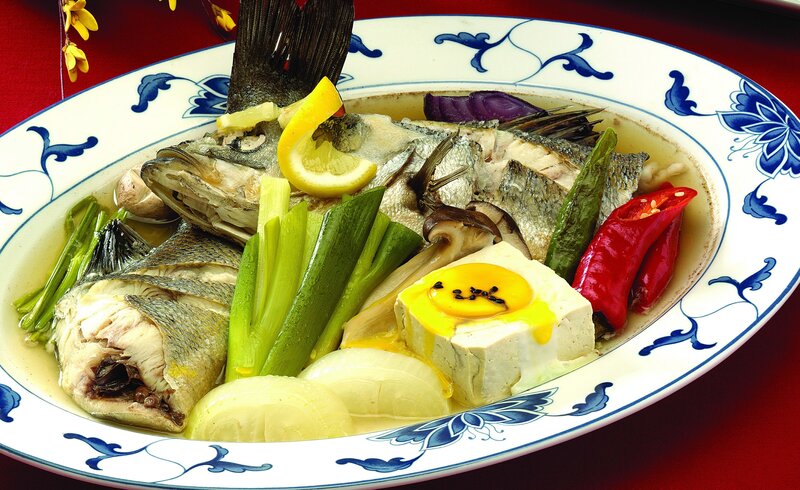 Steamed fish with tofu and vegetables