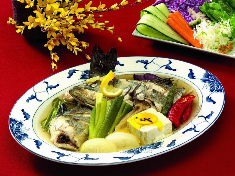 Steamed fish with vegetables