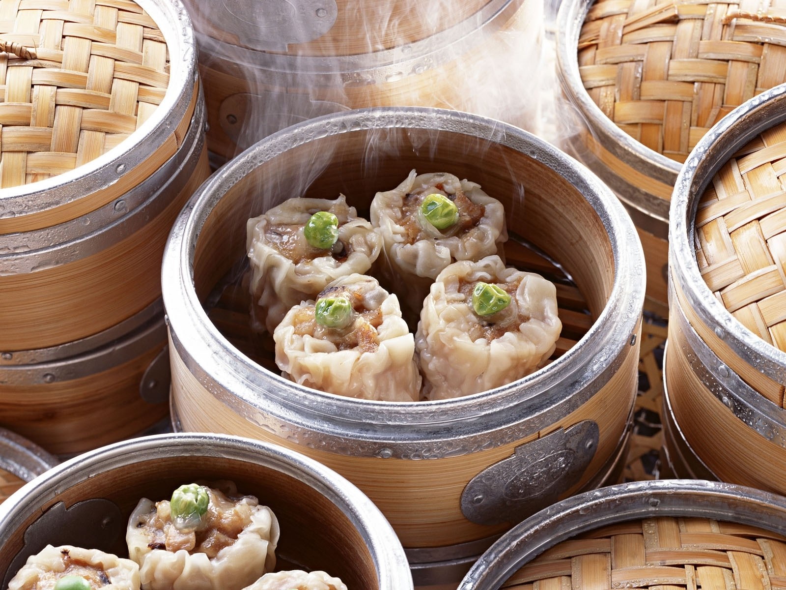 Steaming dim sum dumplings