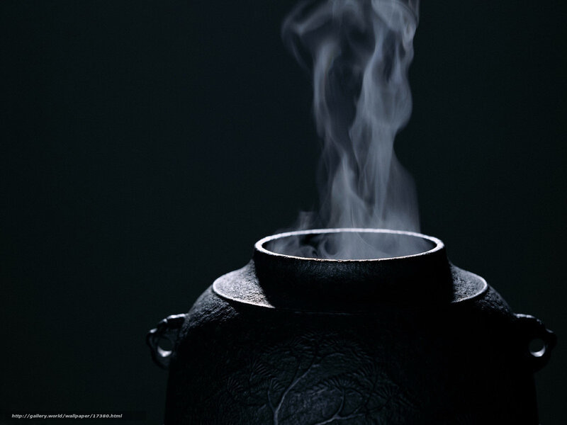 Steaming tea pot