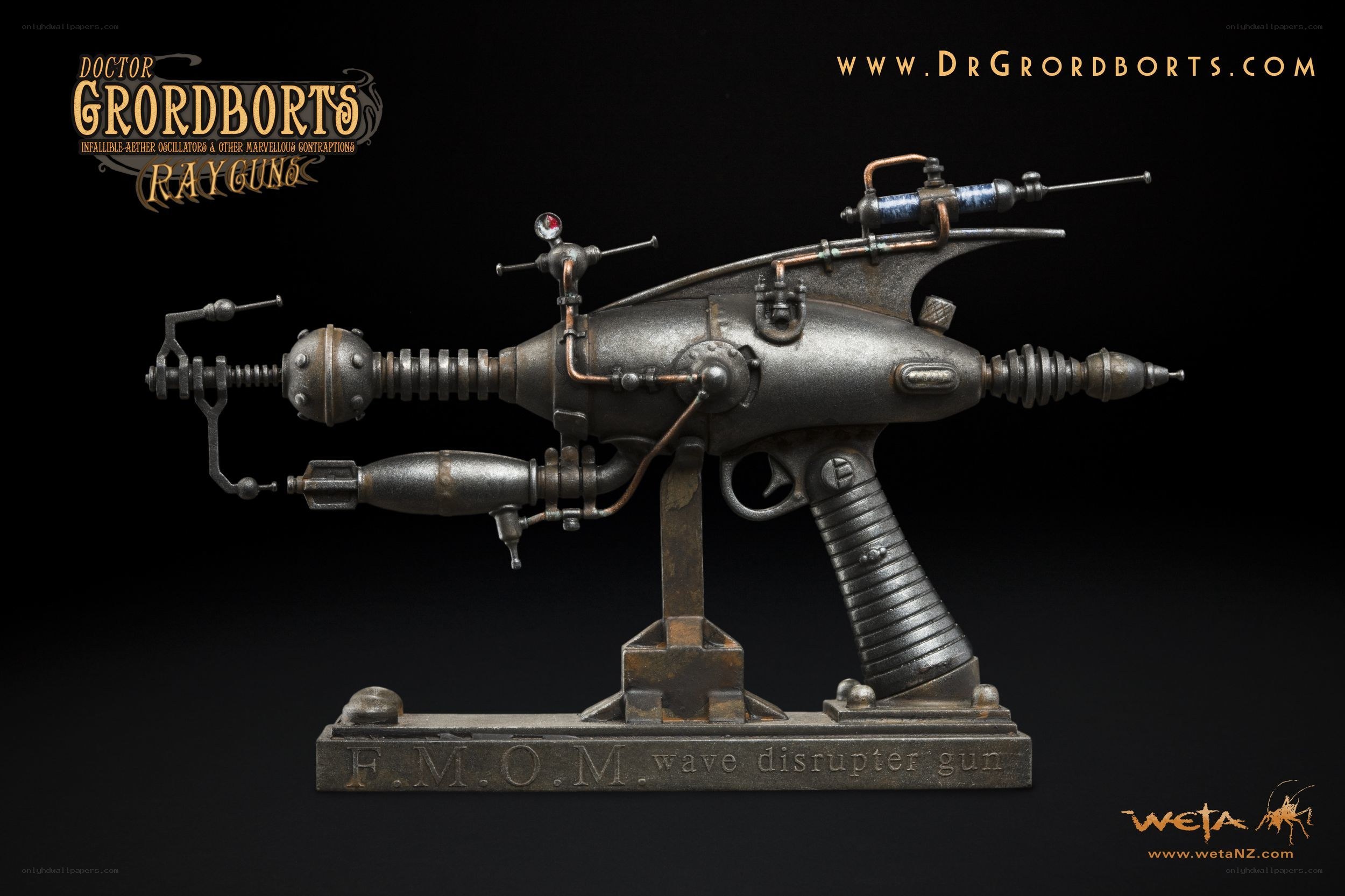 Steampunk raygun sculpture
