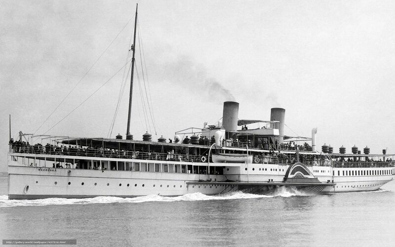 Steamship Weerona at sea
