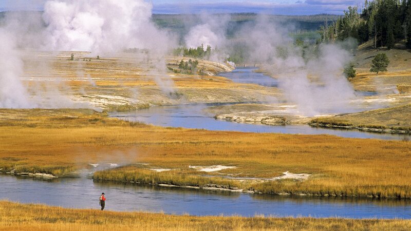 Steamy geothermal valley