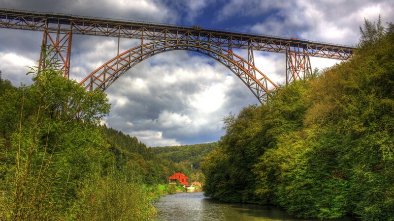 Steel Arch Bridge — Green