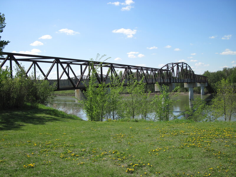 Steel Truss Bridge — Green