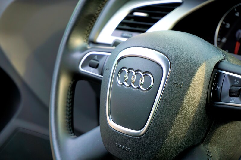 Steering Wheel Interior — Black, Neutral