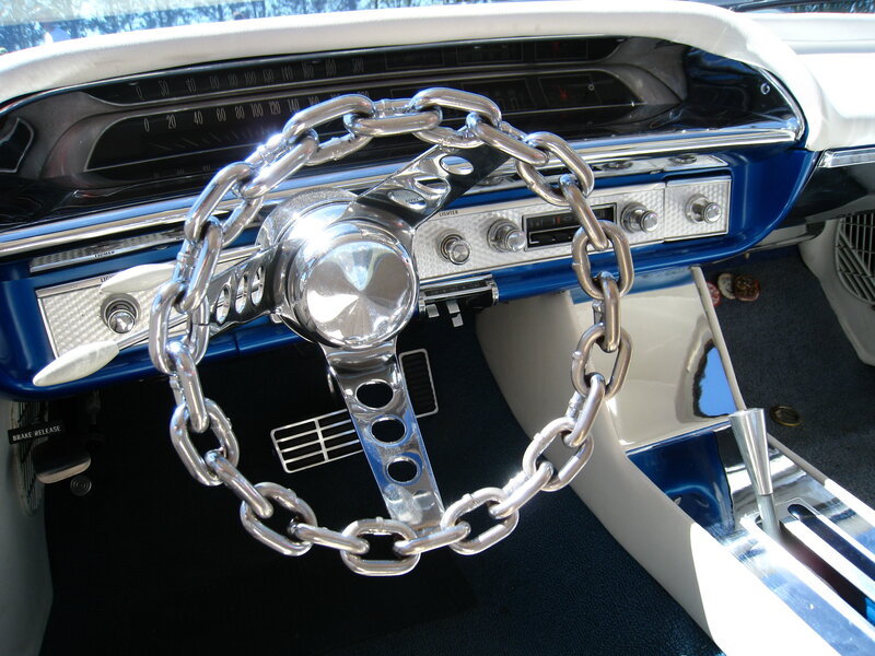 Steering Wheel with Chain