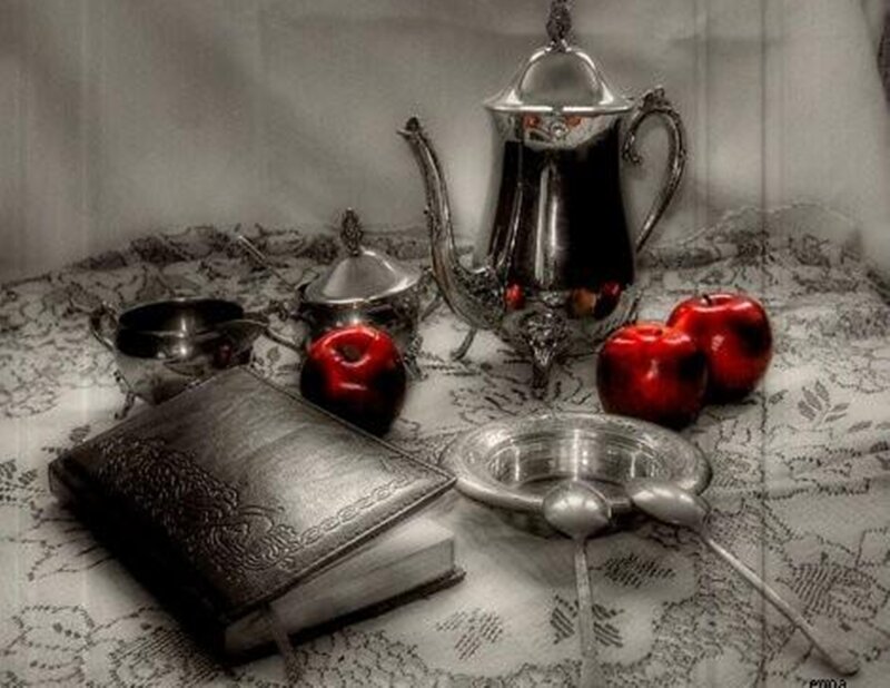 Still Life with Apples — Black