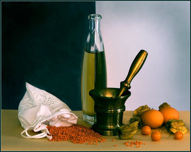 Still life with lentils and mortar
