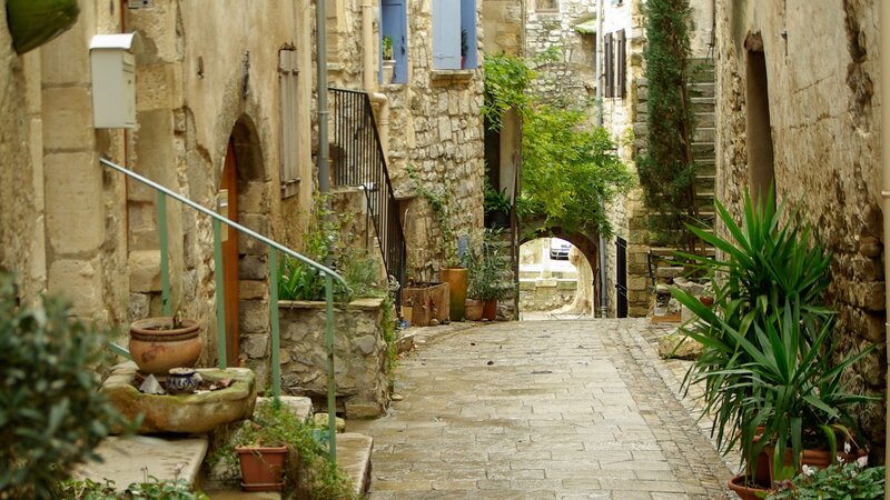 Stone Alley in Old Town — Beige