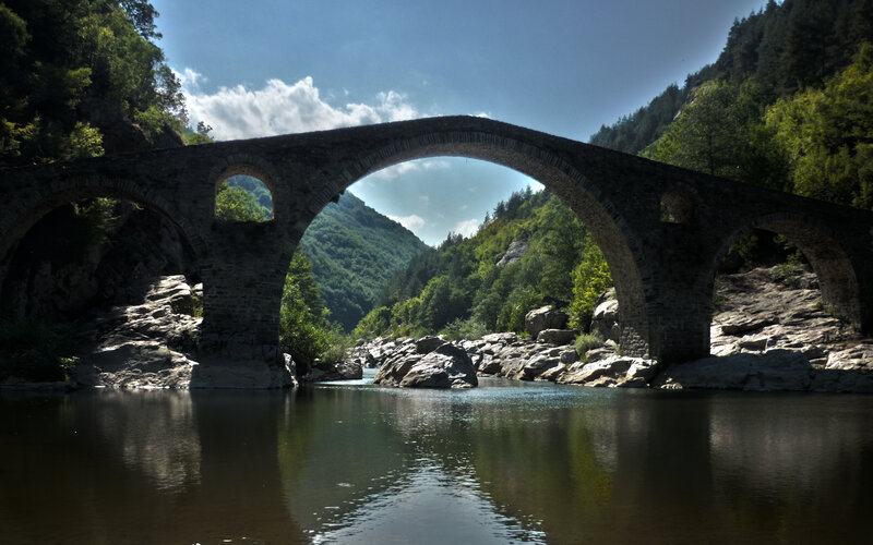 Stone Arch Bridge — Green, Serene
