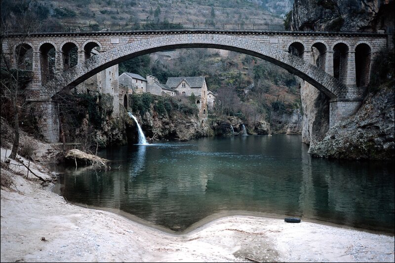 Stone Bridge over River — Gray, Serene, Autumn