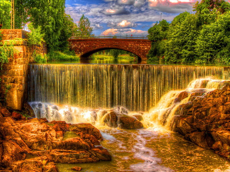 Stone Bridge Waterfall — Green