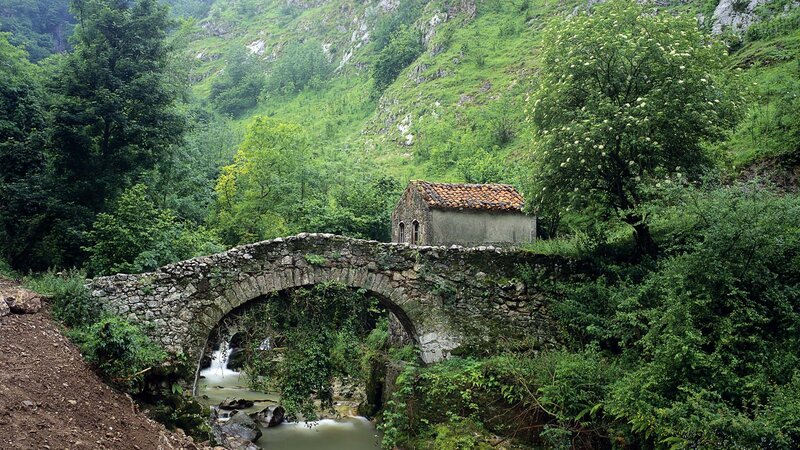 Stone Bridge with Chapel — Green, Serene