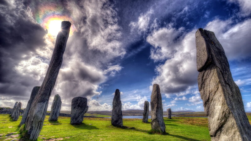 Stone Circle on Grass — Green