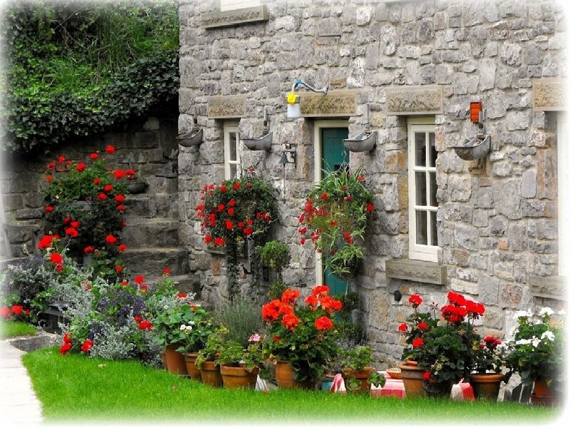 Stone Cottage Garden