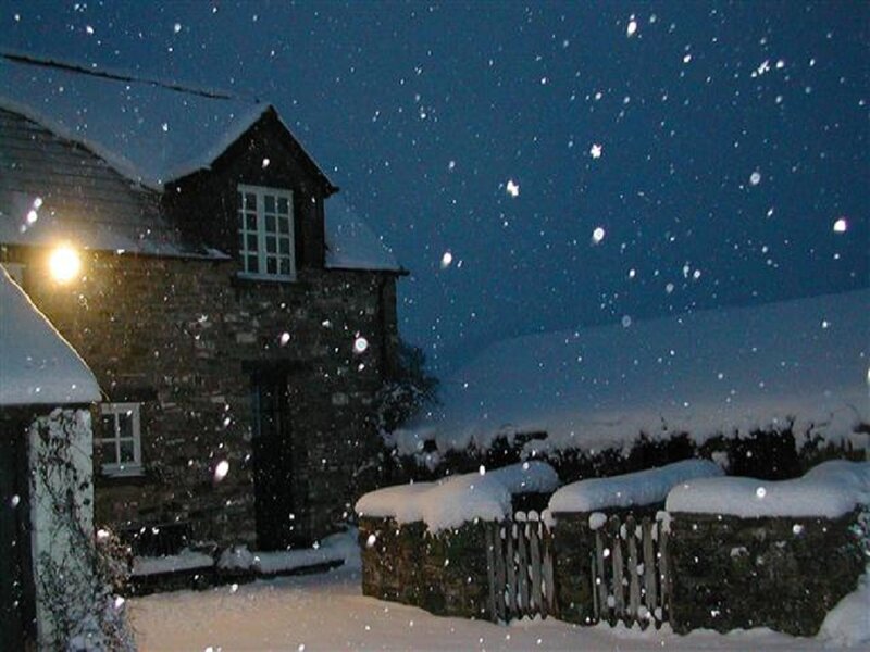 Stone Cottage in Snow — Blue