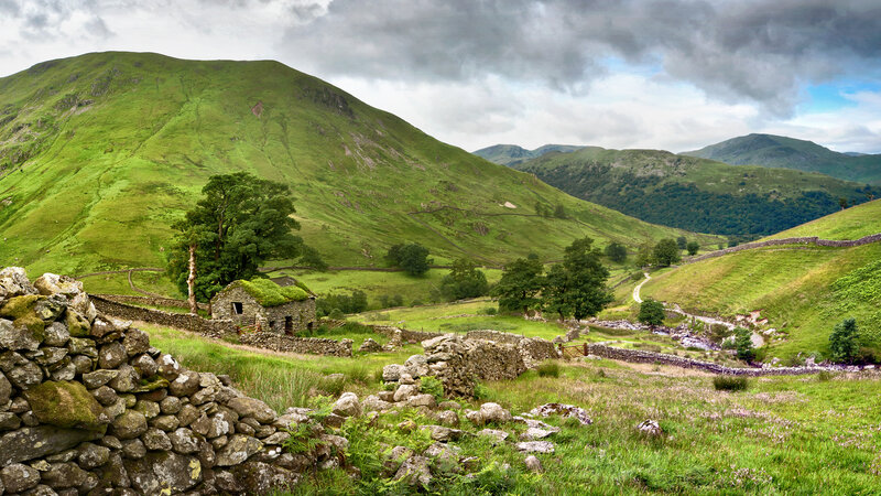 Stone Cottage in Valley — Green