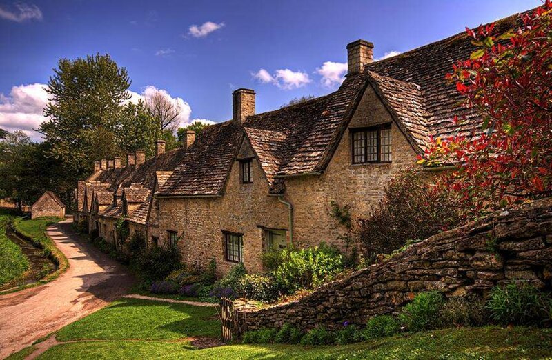 Stone Cottages in Village — Green, Serene