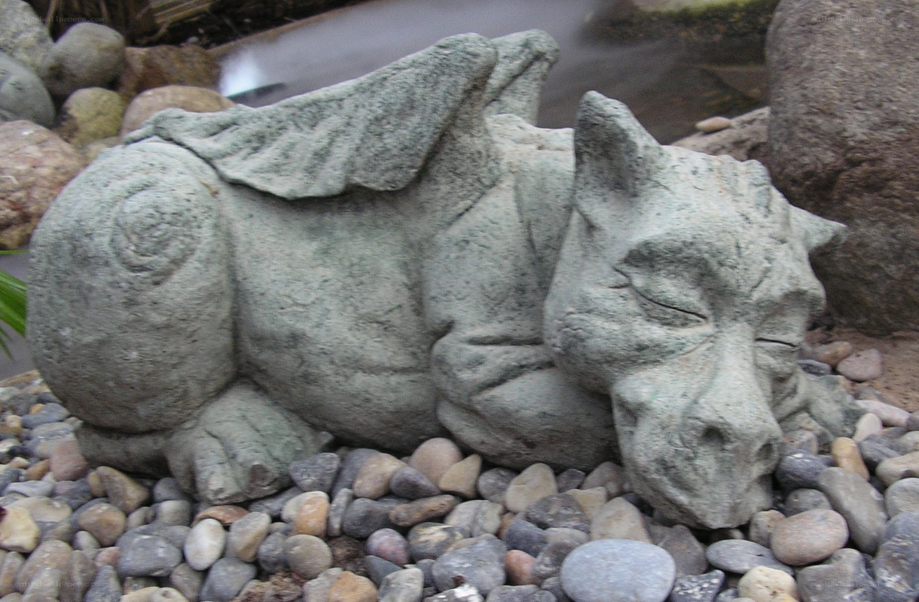 stone gargoyle statue