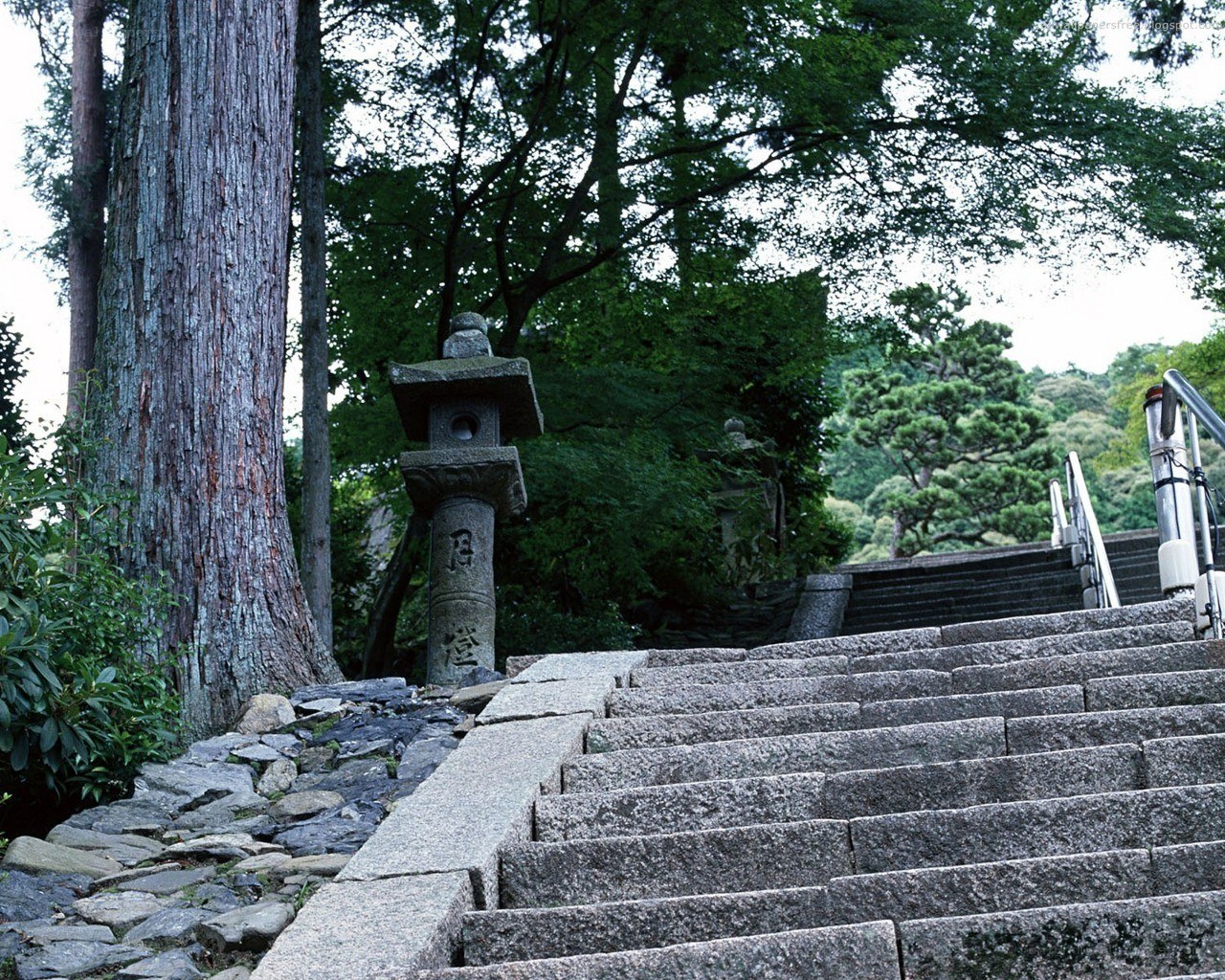Stone lantern by stone stairs
