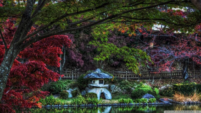 Stone Lantern in Garden — Red, Serene