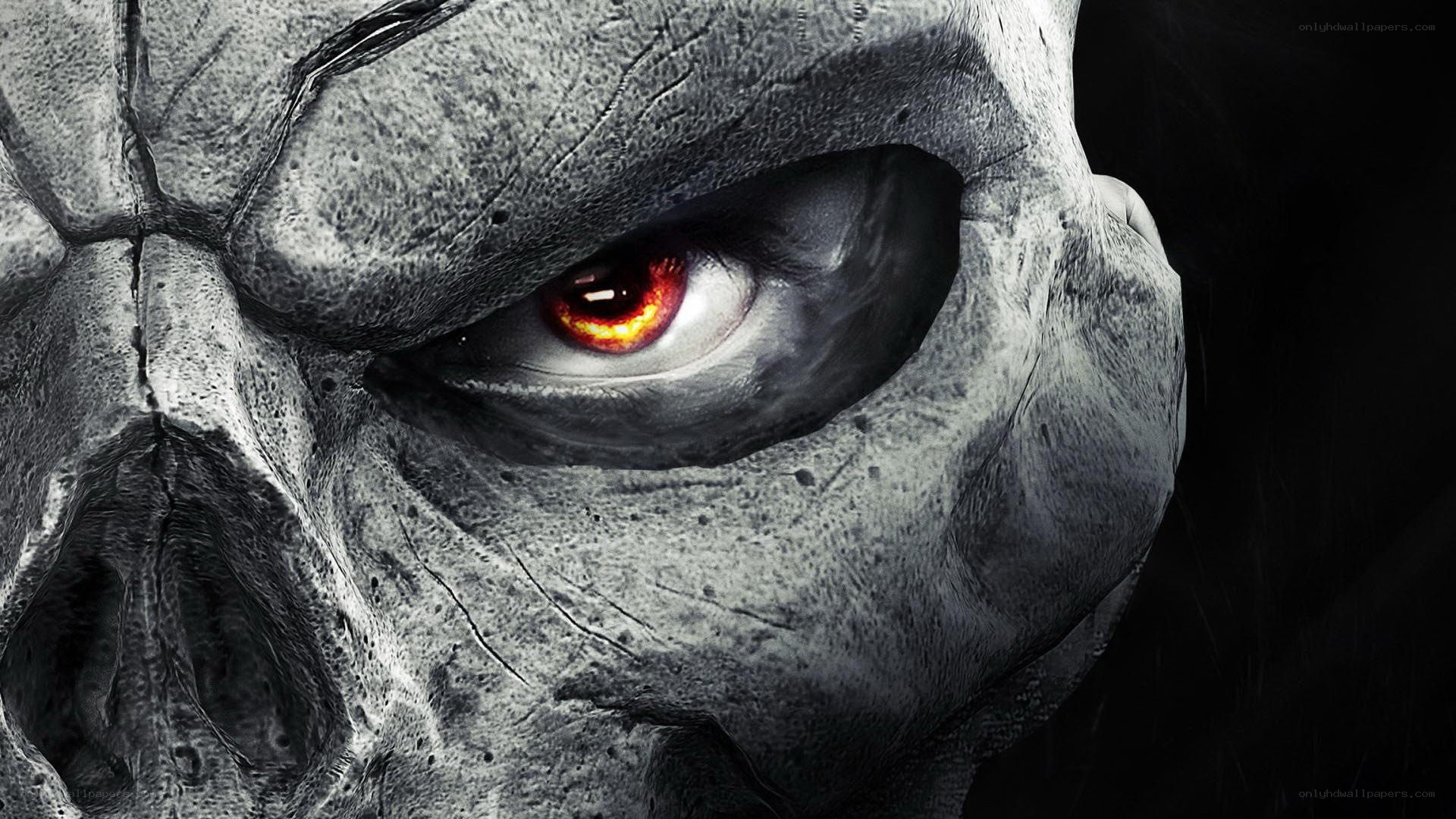 stone-skull with glowing eye