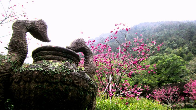 Stone Swan Sculpture