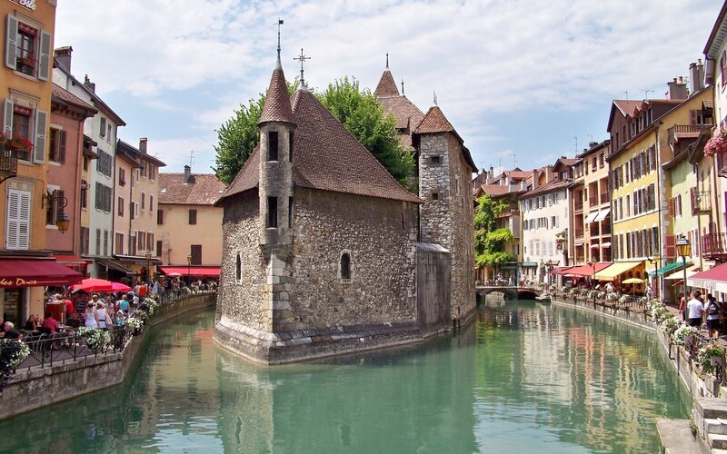 Stone Tower in Canal — Green