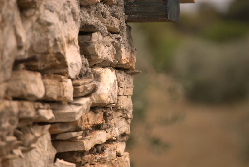 stone wall corner detail