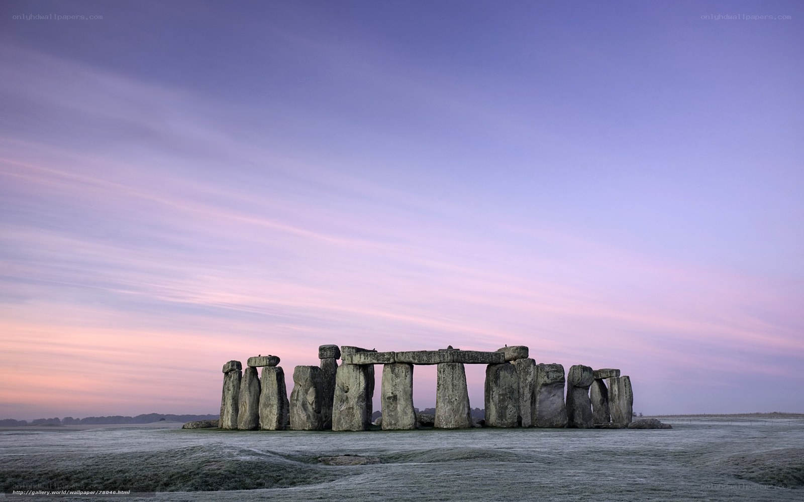 Stonehenge at dawn