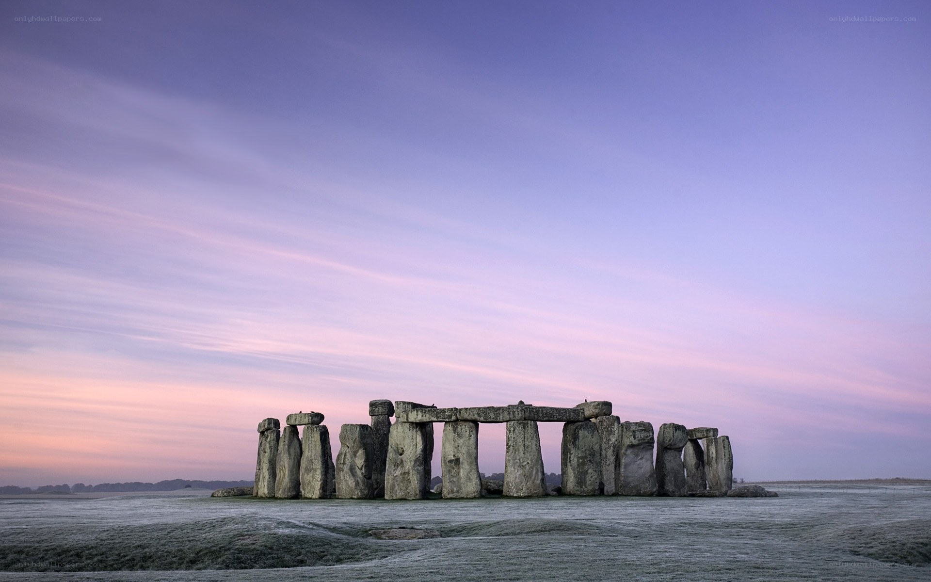 Stonehenge at dawn