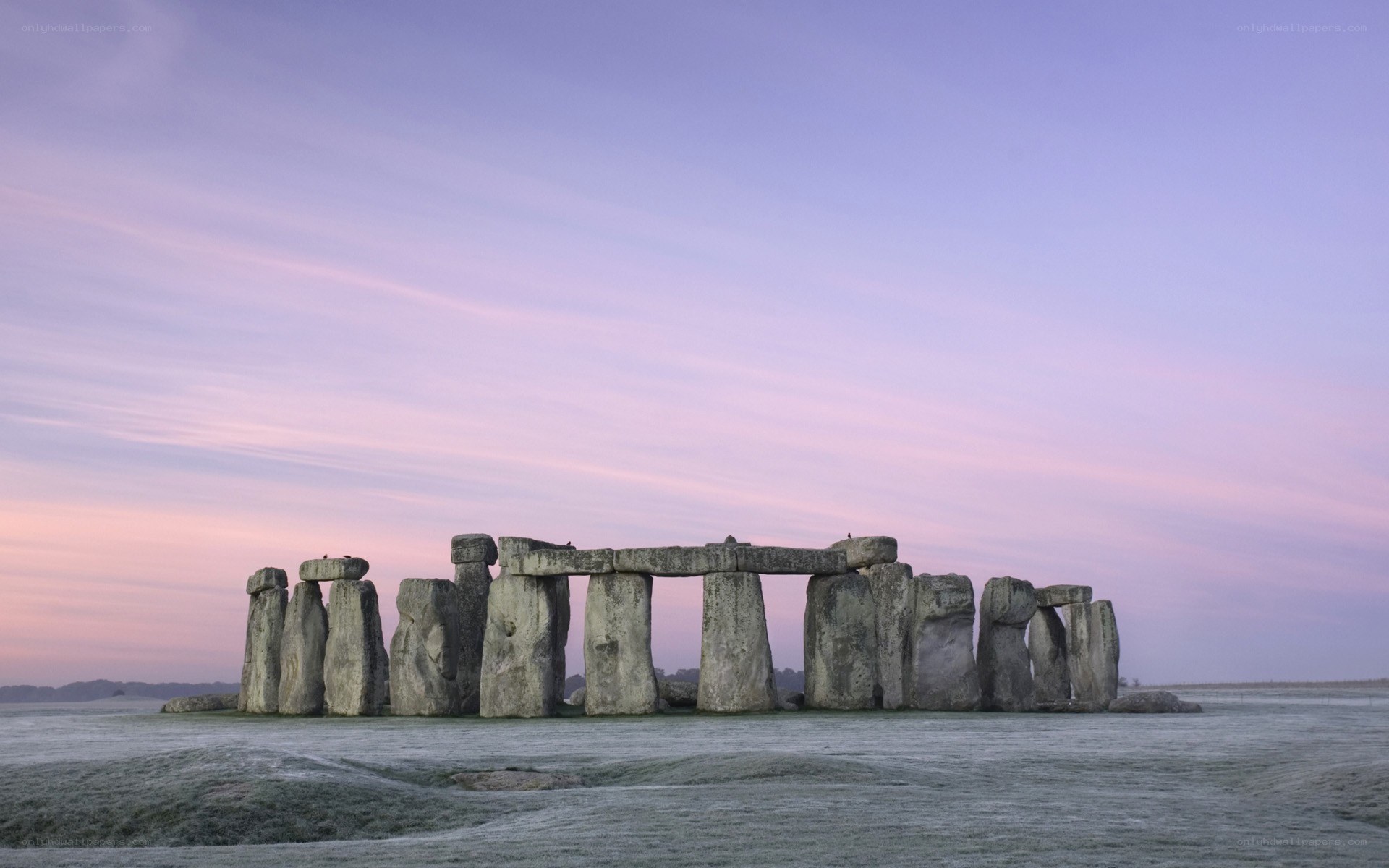 Stonehenge at dawn