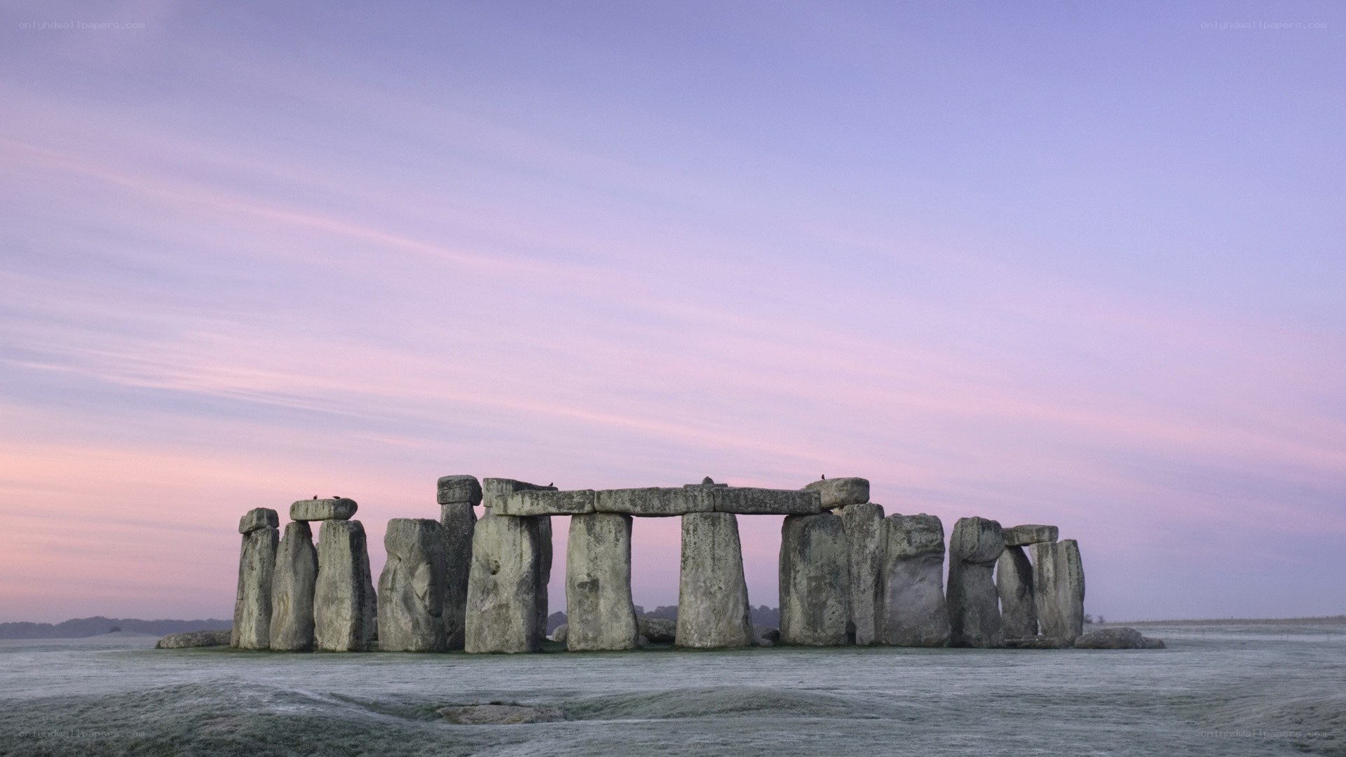 Stonehenge at dawn
