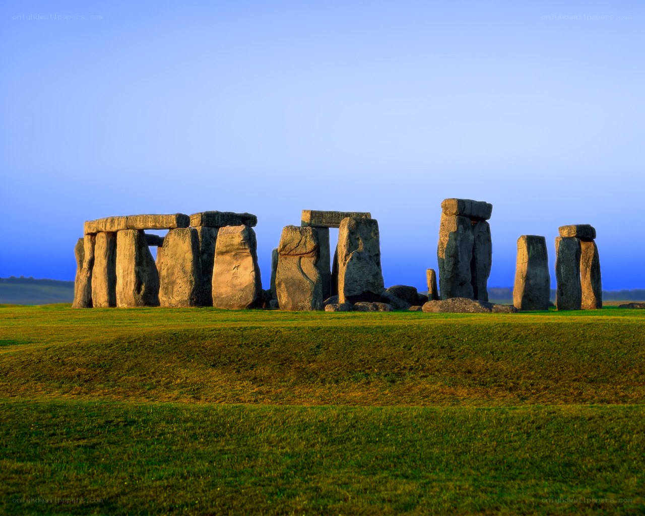 Stonehenge at sunrise