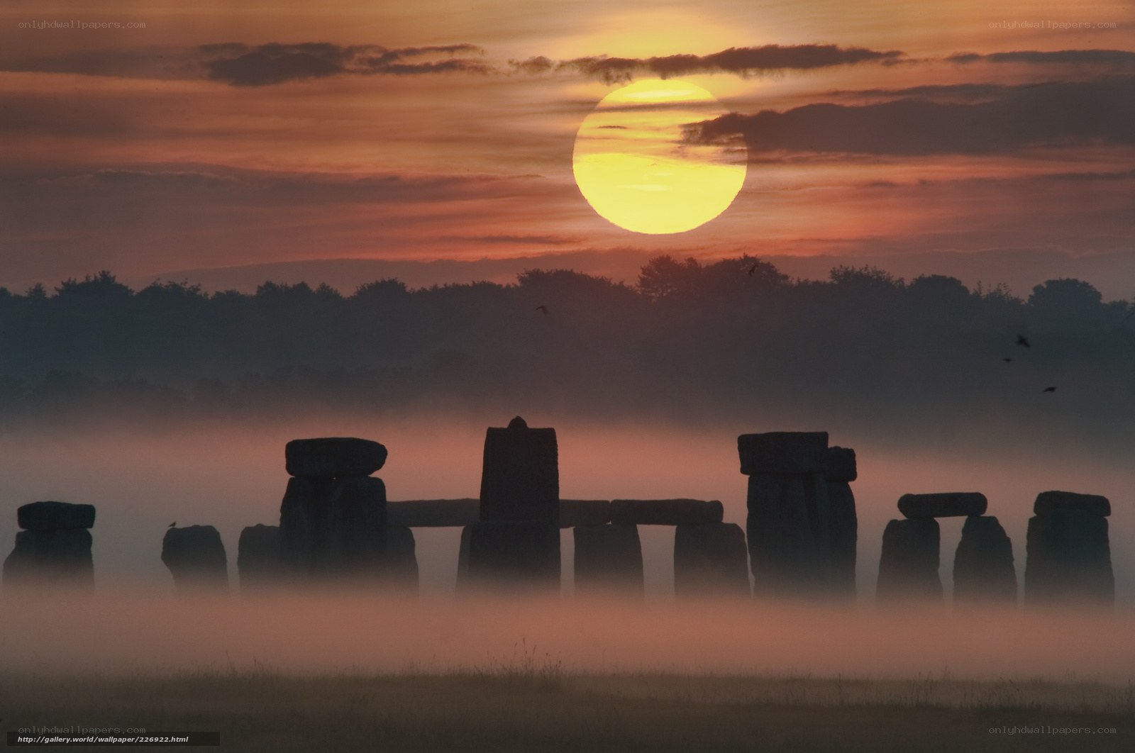 Stonehenge at sunrise