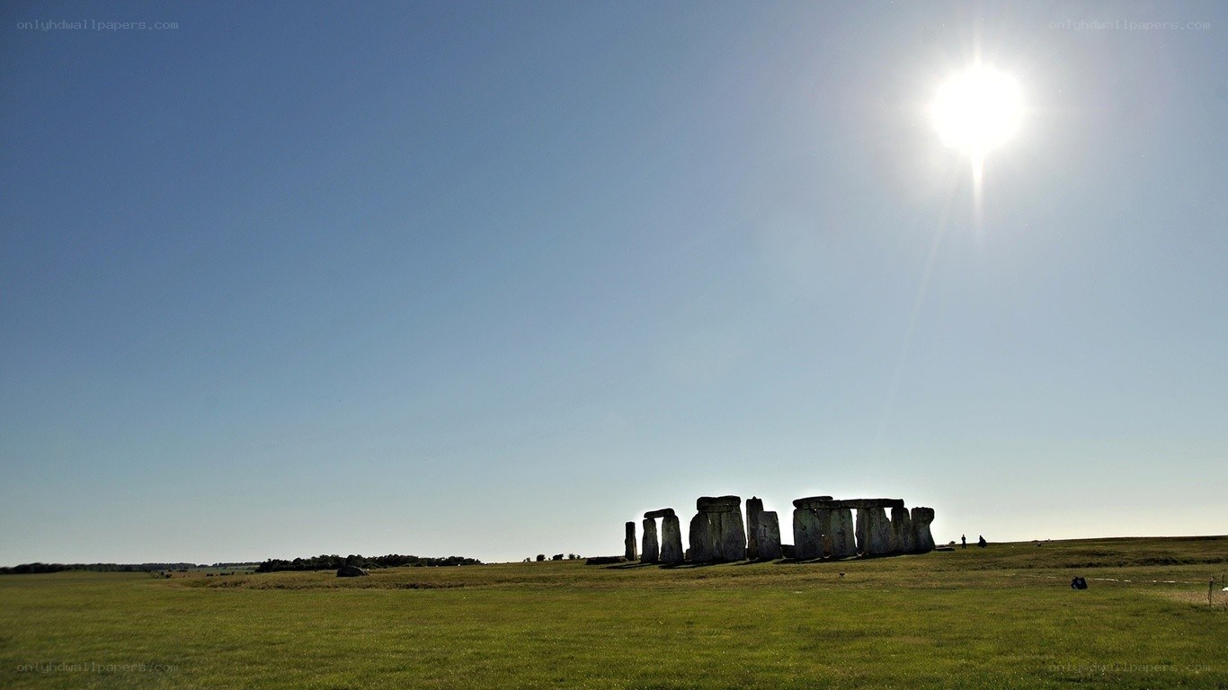 Stonehenge under a bright sun