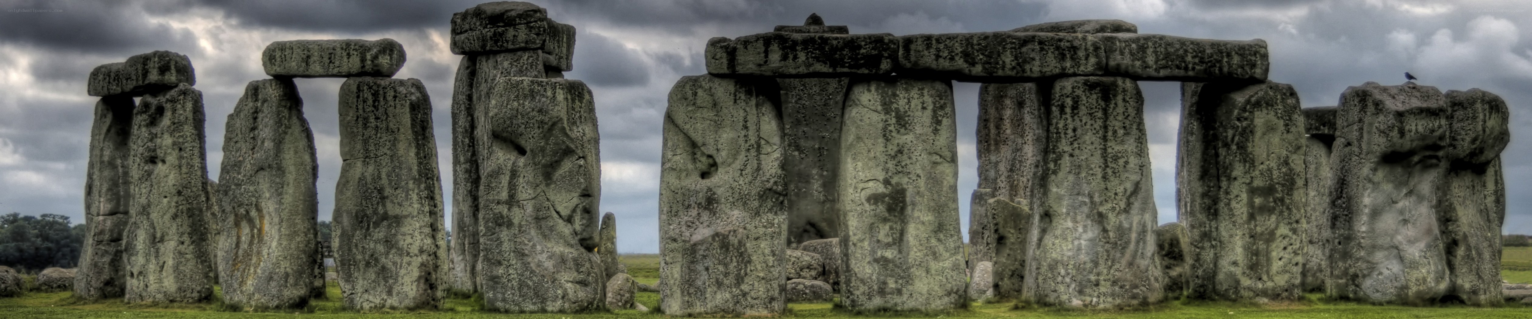 Stonehenge under a cloudy sky
