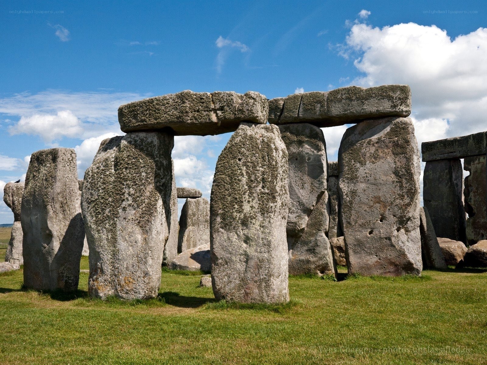 Stonehenge under blue sky