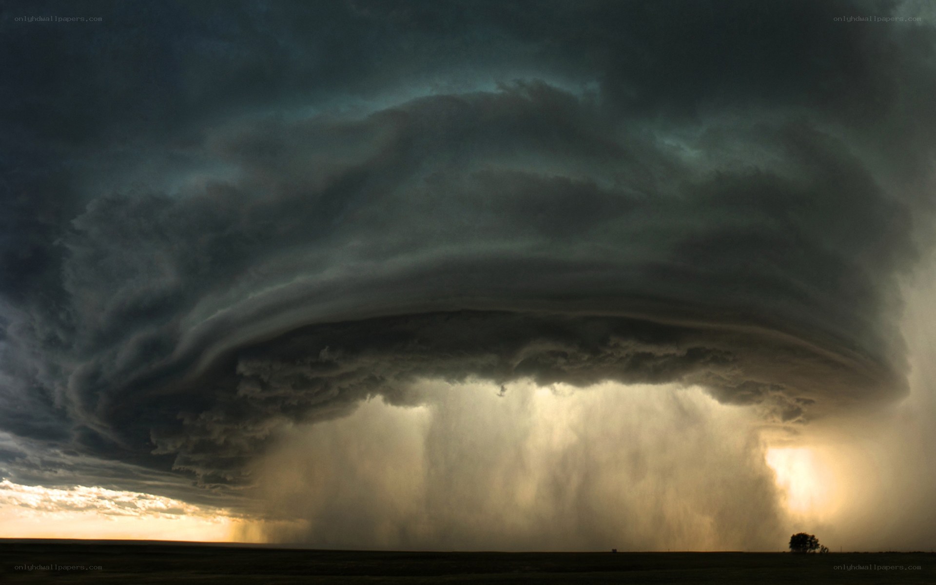 Storm cloud over flatland
