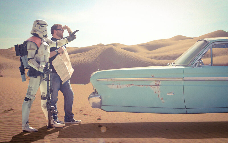 Stormtrooper and Man in Desert — Tan
