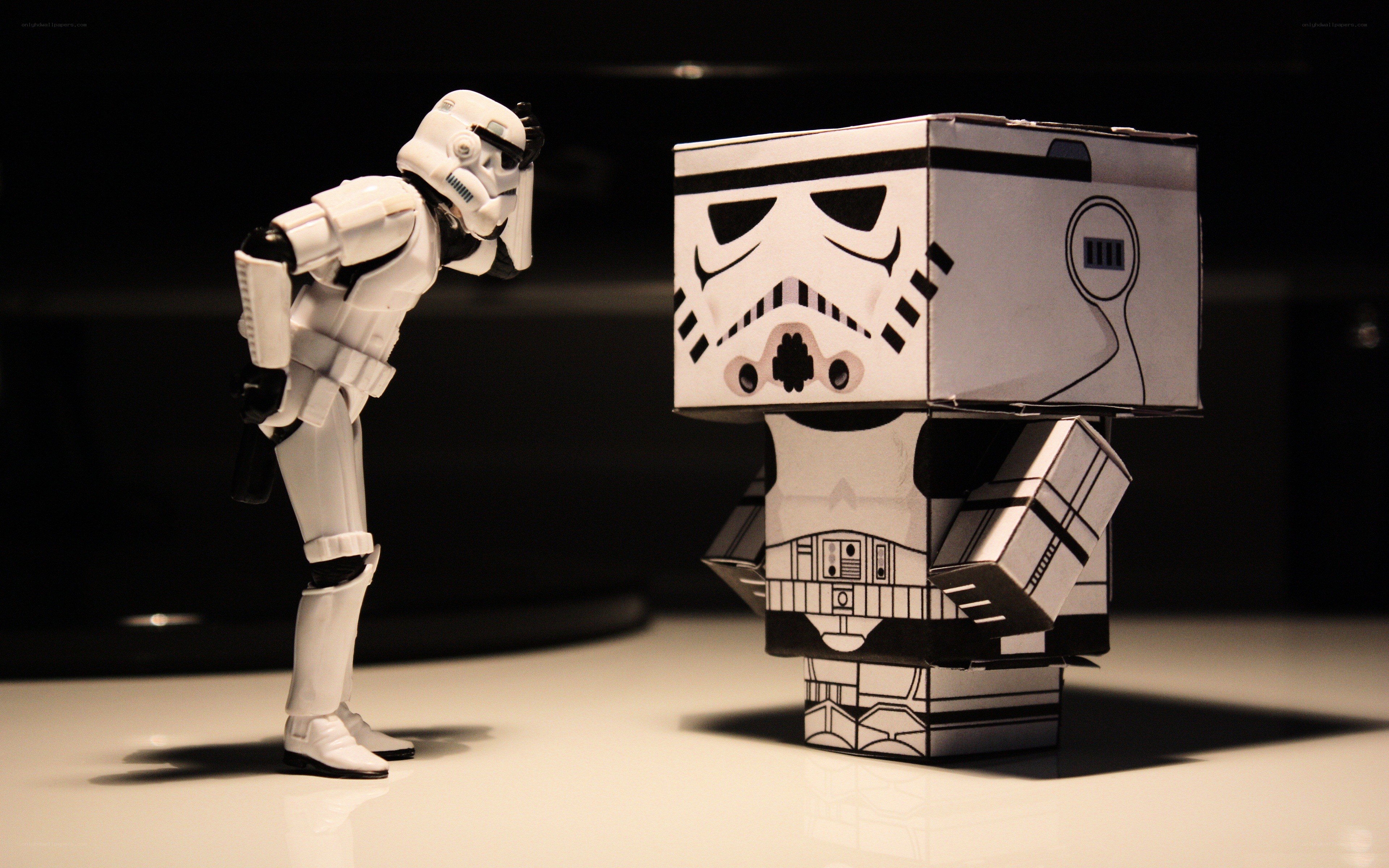 Stormtrooper and paper figure