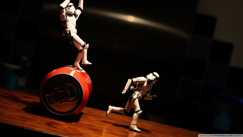 Stormtrooper Figures on Can — Black