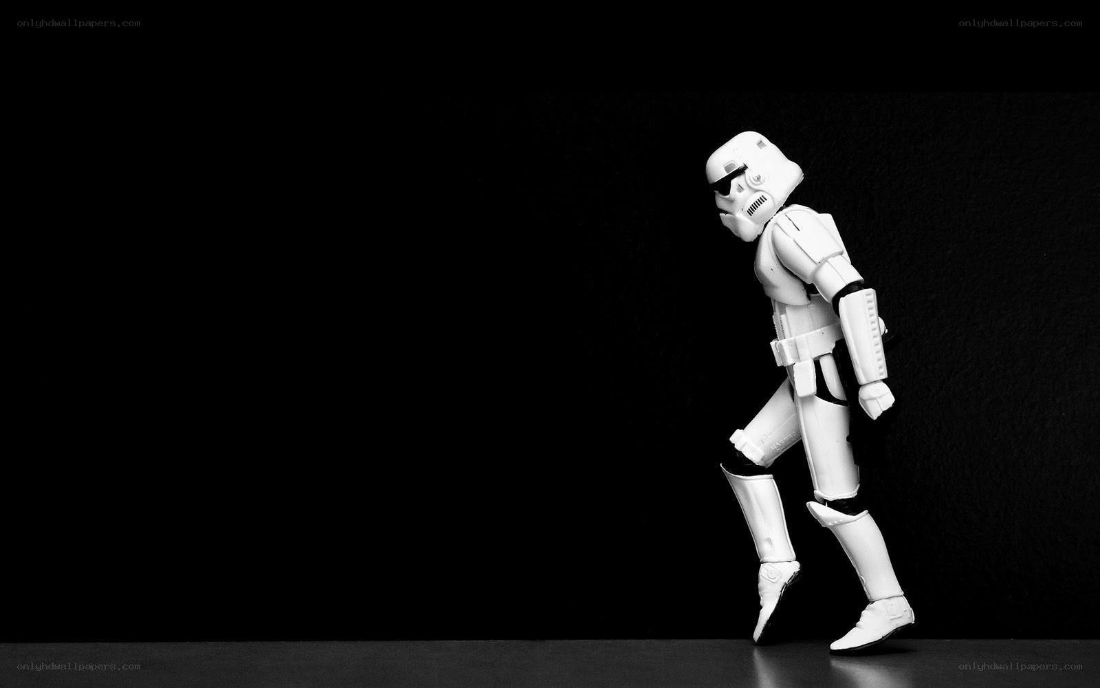stormtrooper figurine walking