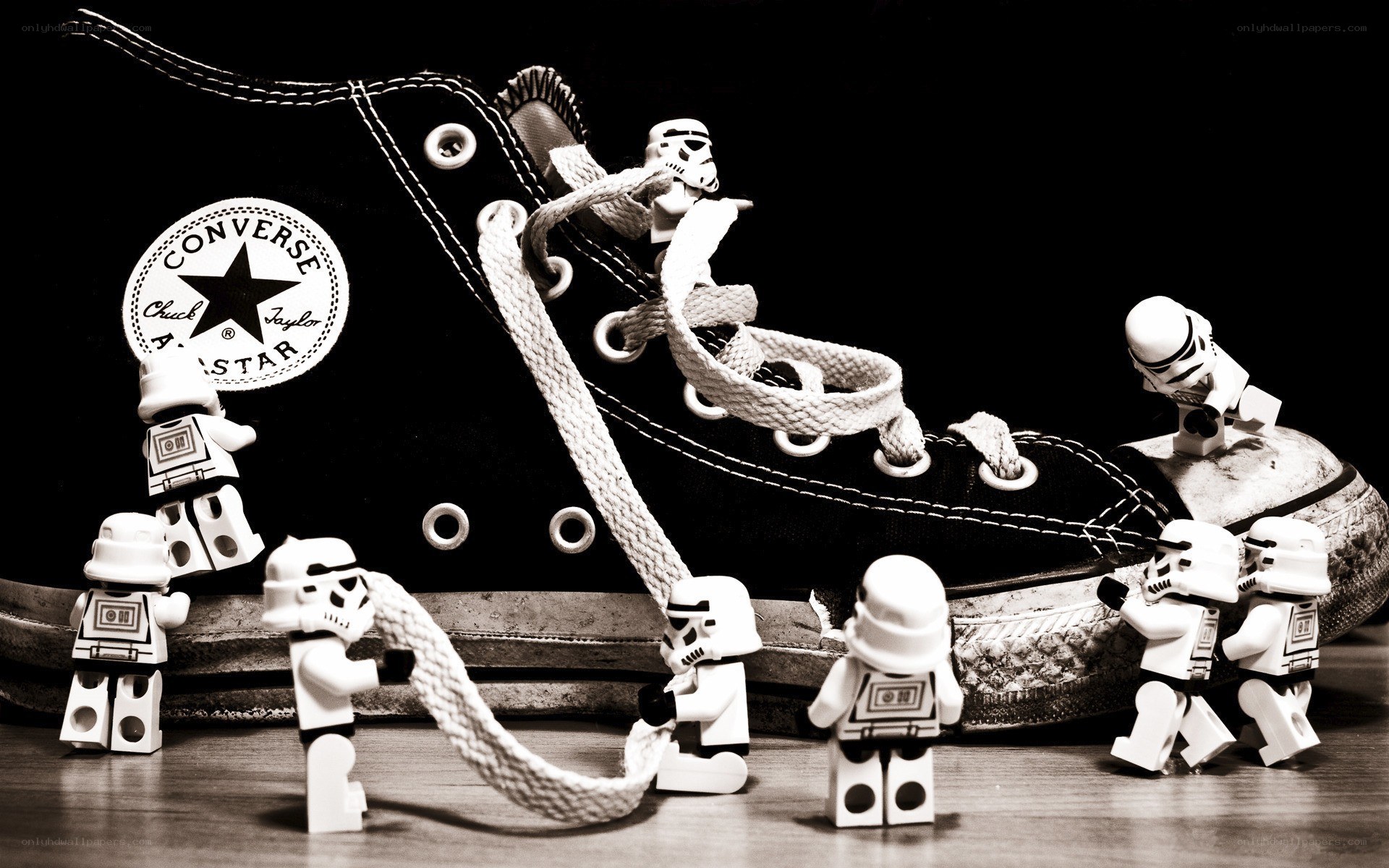 Stormtroopers with Converse shoe
