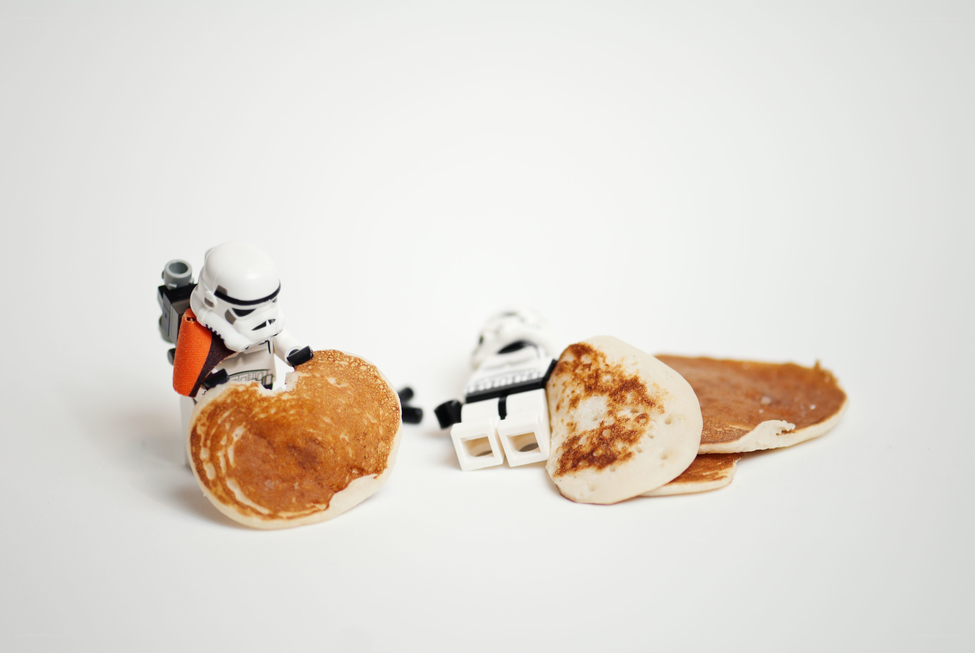 Stormtroopers with pancakes