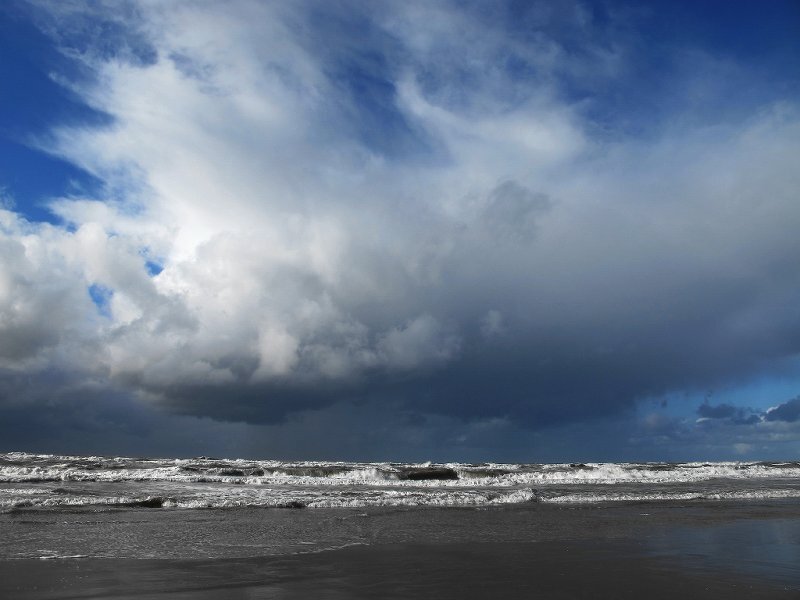 Stormy Ocean Waves — Blue, Dramatic, Photograph
