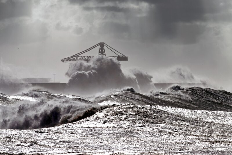 Stormy waves at port